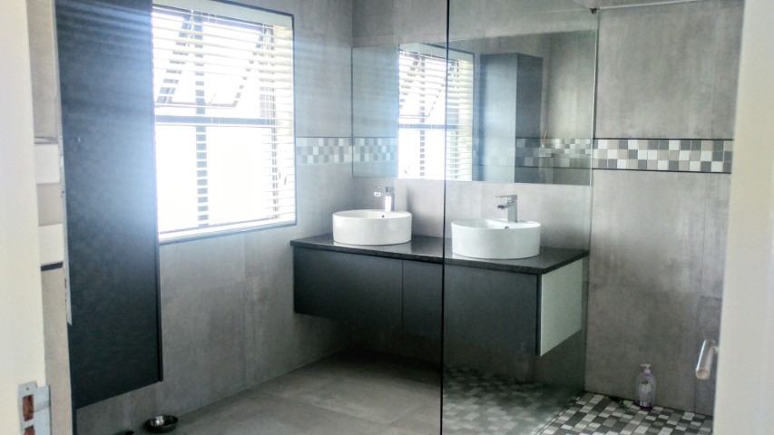 To Let 4 Bedroom Property for Rent in Parklands North Western Cape